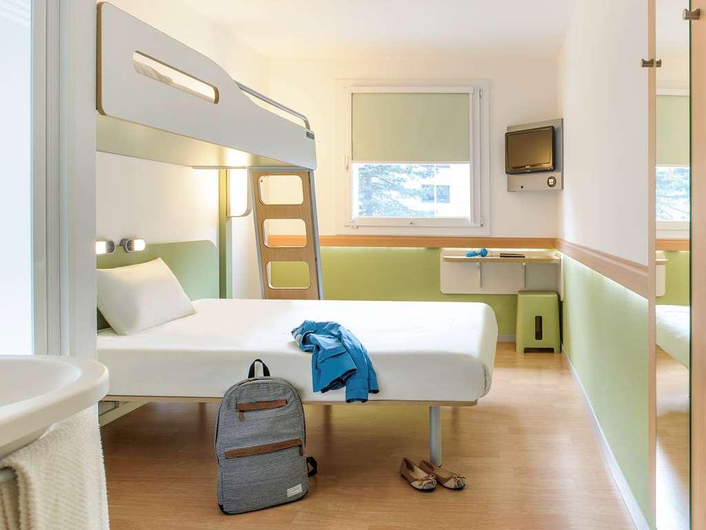 Ibis Budget Grenoble Вореп Номер фото