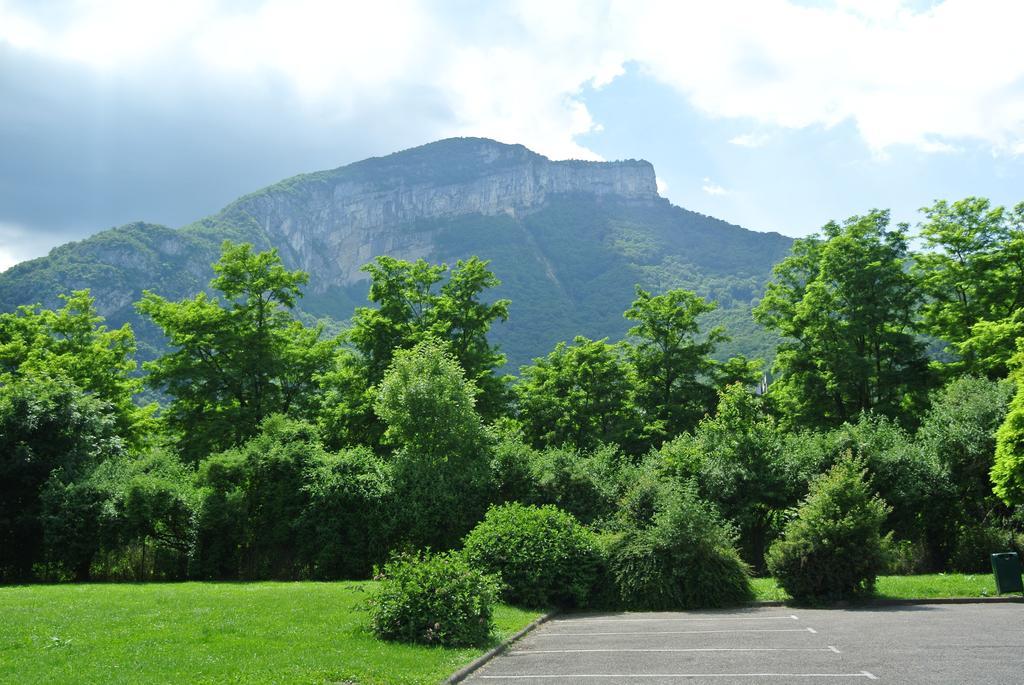 Ibis Budget Grenoble Вореп Экстерьер фото